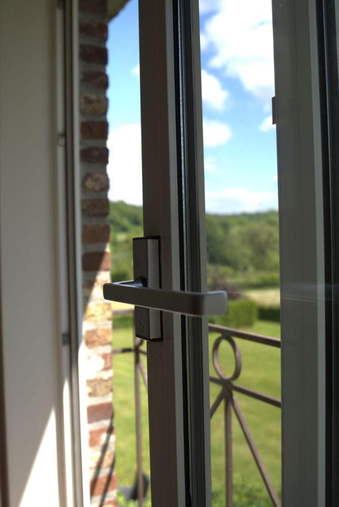 'T Gulpdal Hotel Voeren-Teuven Kültér fotó